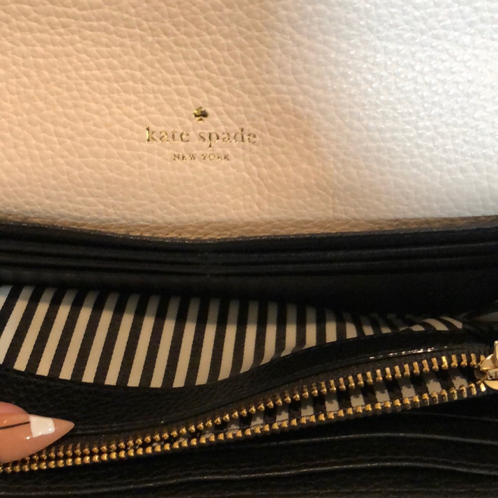 Kate Spade Wallet - Picture 3 of 6